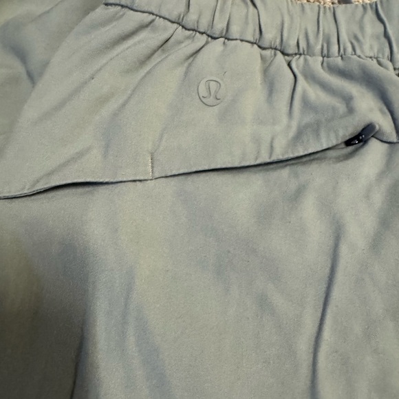 LULULEMON ESSENTIAL AFFINITY MID RISE JOGGER SIZE 2 - Picture 4 of 9